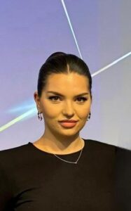 Portraitfoto Alisa Kikanovic